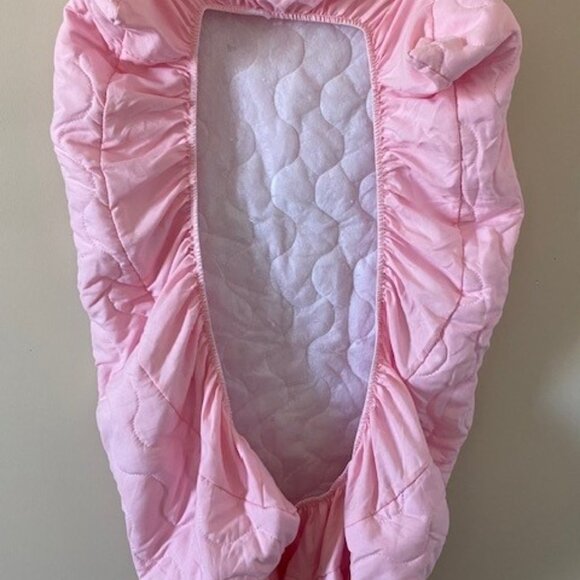 4-Piece Pink Baby Crib Set - Picture 5 of 6